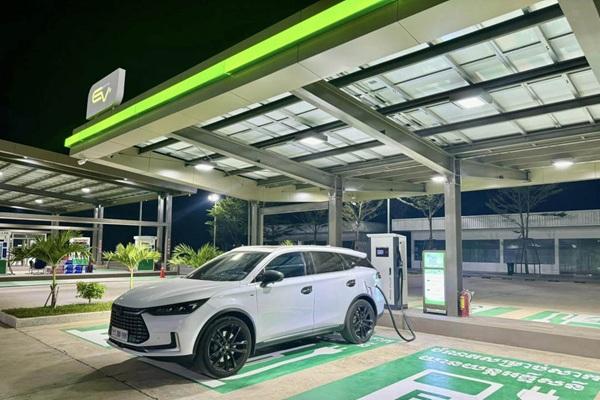 柬埔寨出台电动汽车养路税新规