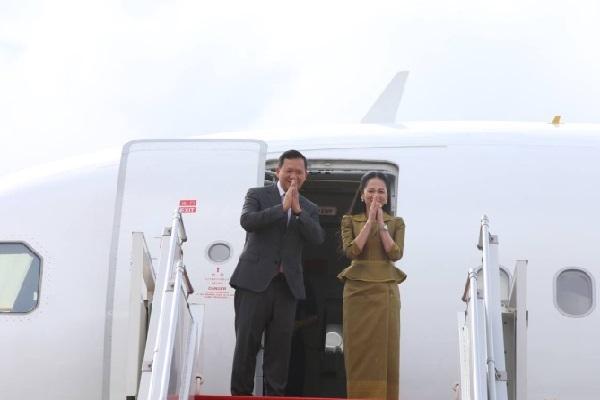 柬埔寨首相洪玛耐率领政府高级代表团启程赴华，参加第三届“一带一路”国际合作高峰论