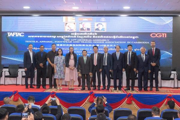 吴文双公爵蝉联柬埔寨纺织、服装、制鞋和箱包协会主席
