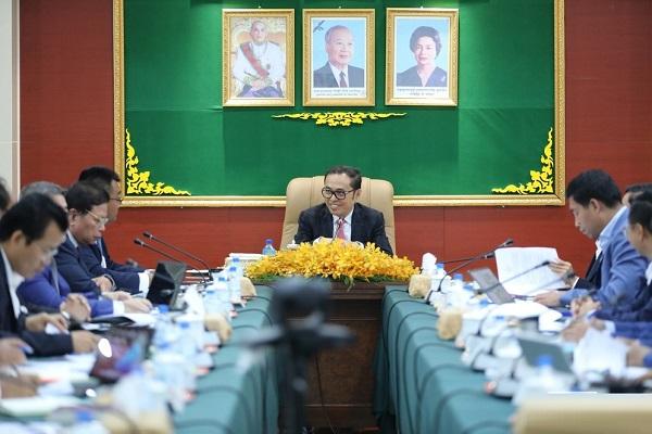 柬埔寨制定新法推进水路运输发展