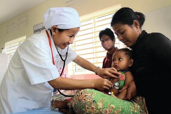 柬埔寨社会保护理事会制定全民健康覆盖路线图