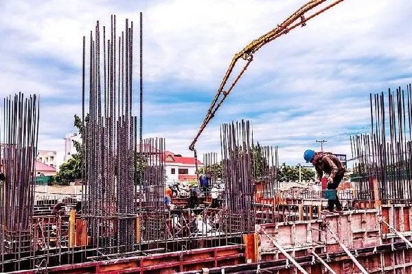 柬埔寨366亿美元建设计划启动、中日展开竞争