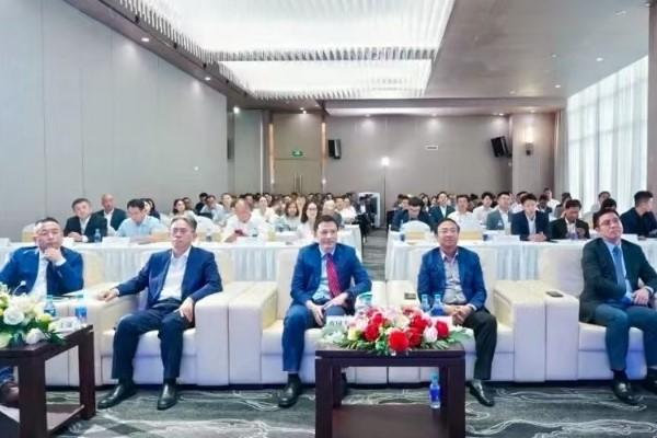 破局 2025：金边闭门论坛为柬埔寨工业经济发展指明新方向