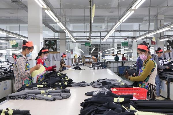 服装行业对美国关税政策密切关注