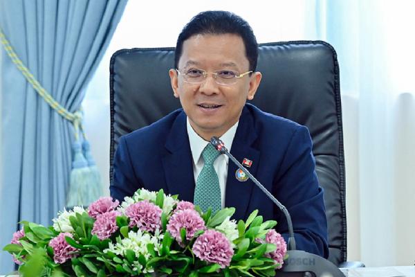 韩万迪部长肯定柬女企业家协会14年辉煌成就