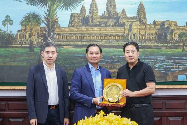 实居省省长提醒投资者严防不法中介诈骗