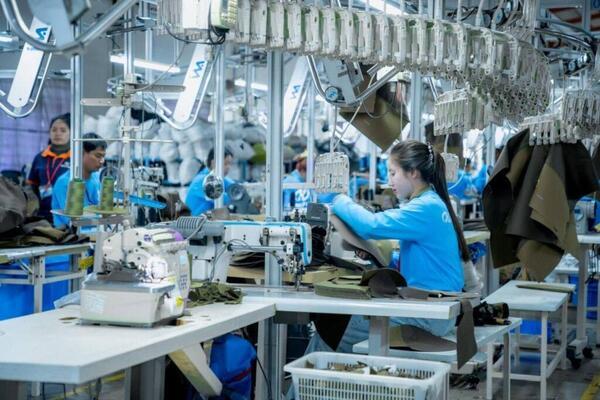 最低工资拟上调至250美元 专家提示存在工厂外迁风险